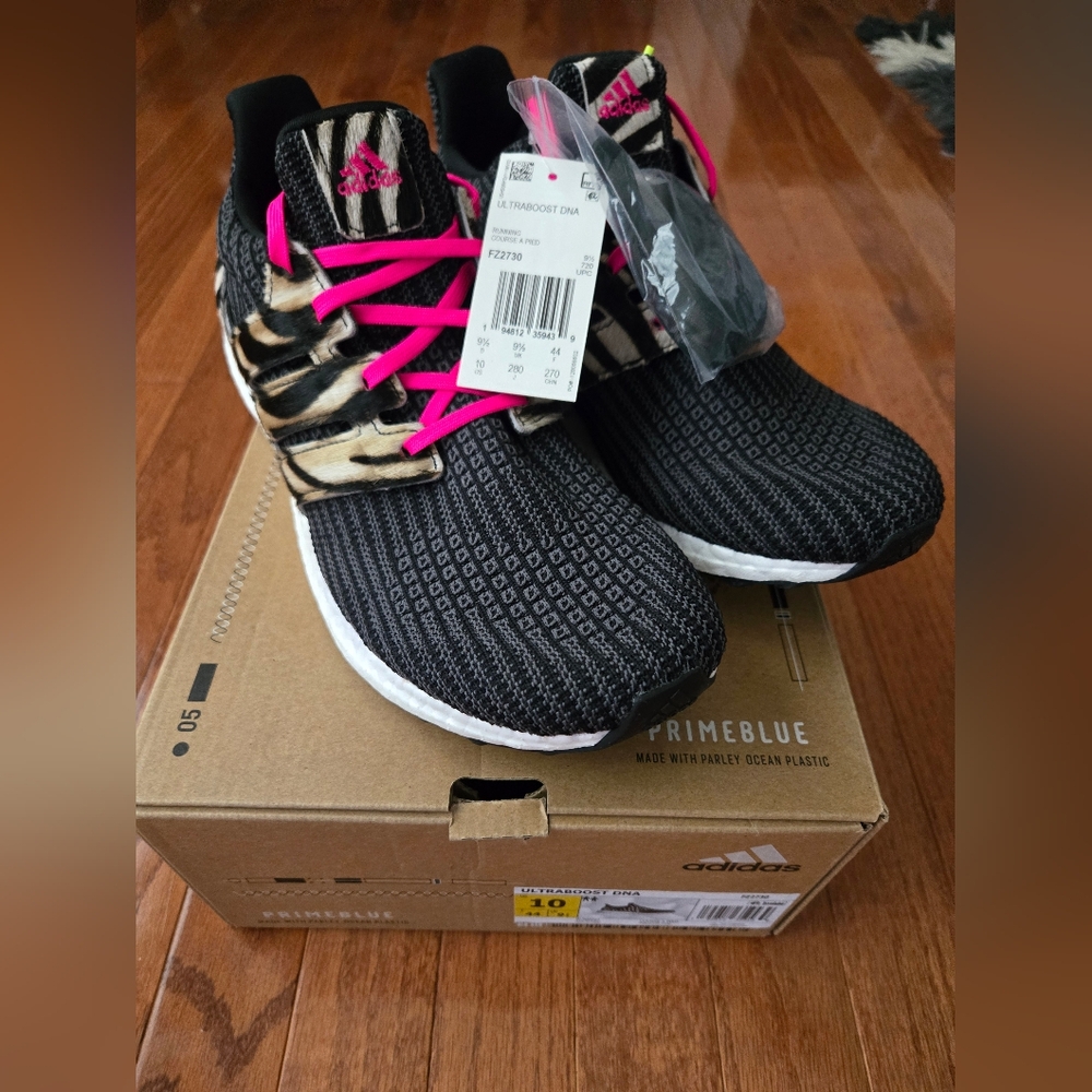 Adidas Ultraboost DNA Zebra